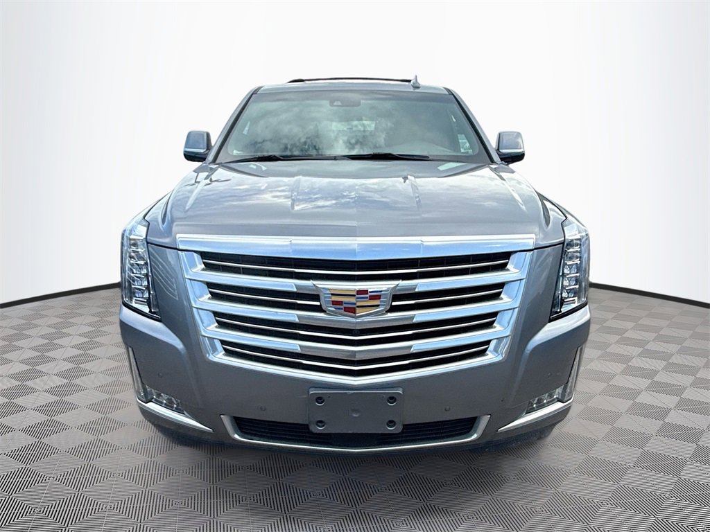 Used 2019 Cadillac Escalade ESV Platinum image 2