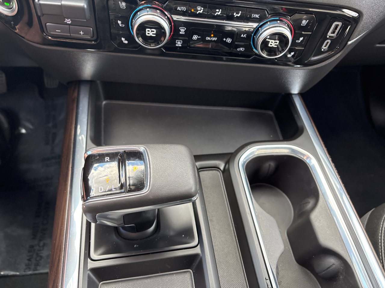 Used 2022 GMC Sierra 1500 SLT w/ SLT Premium Plus Package image 23