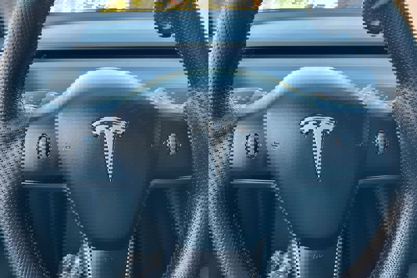 Used 2024 Tesla Model Y Long Range image 29