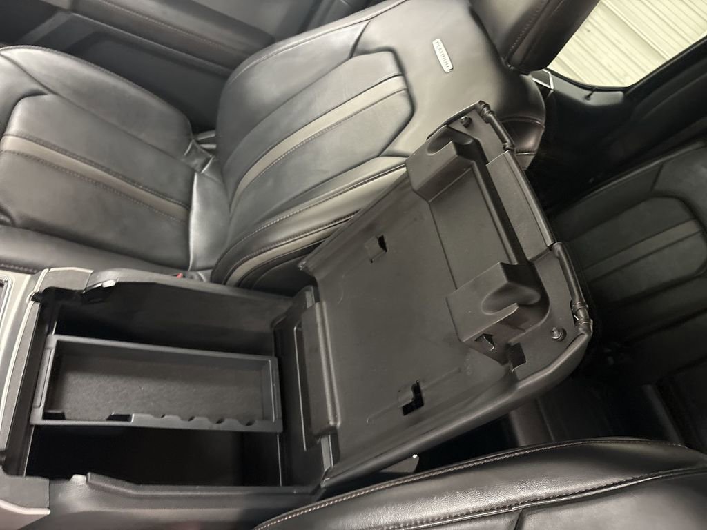 Used 2022 Ford F250 Platinum w/ FX4 Off-Road Package AWD/4WD image 36