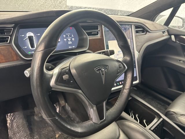 Used 2016 Tesla Model X 90D image 13