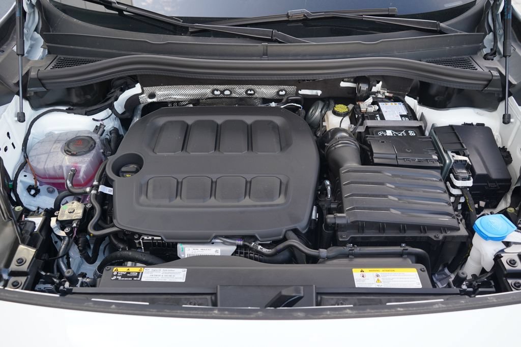 New 2026 Volkswagen Tiguan SE R-Line FWD image 12