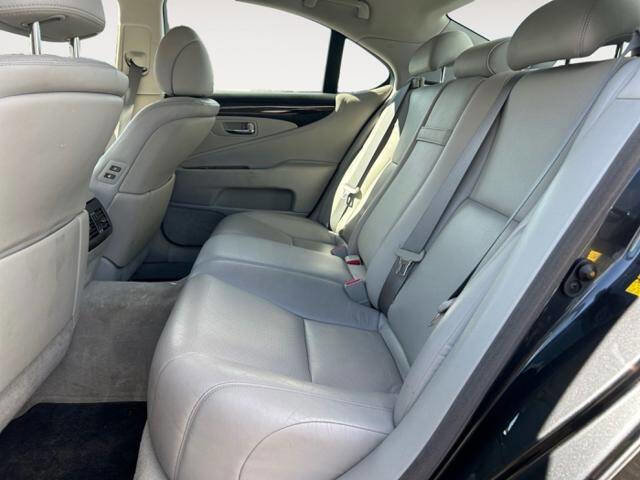 Used 2011 Lexus LS 460 AWD image 9