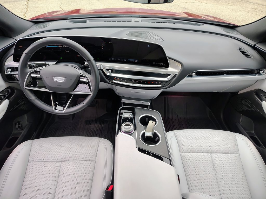 Used 2024 Cadillac Lyriq Luxury w/ LPO, Floor Liner Package AWD/4WD image 36