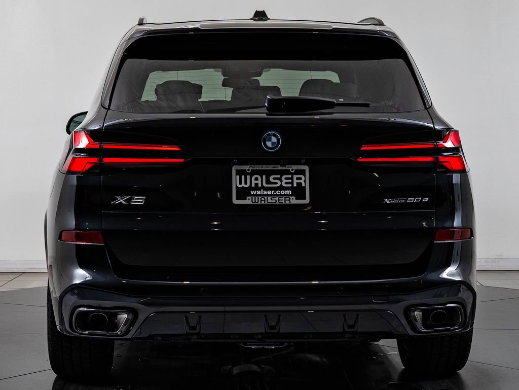 New 2026 BMW X5 xDrive50e w/ M Sport Package AWD/4WD image 7