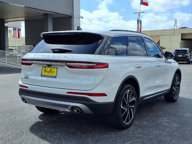 New 2026 Lincoln Corsair Reserve image 2