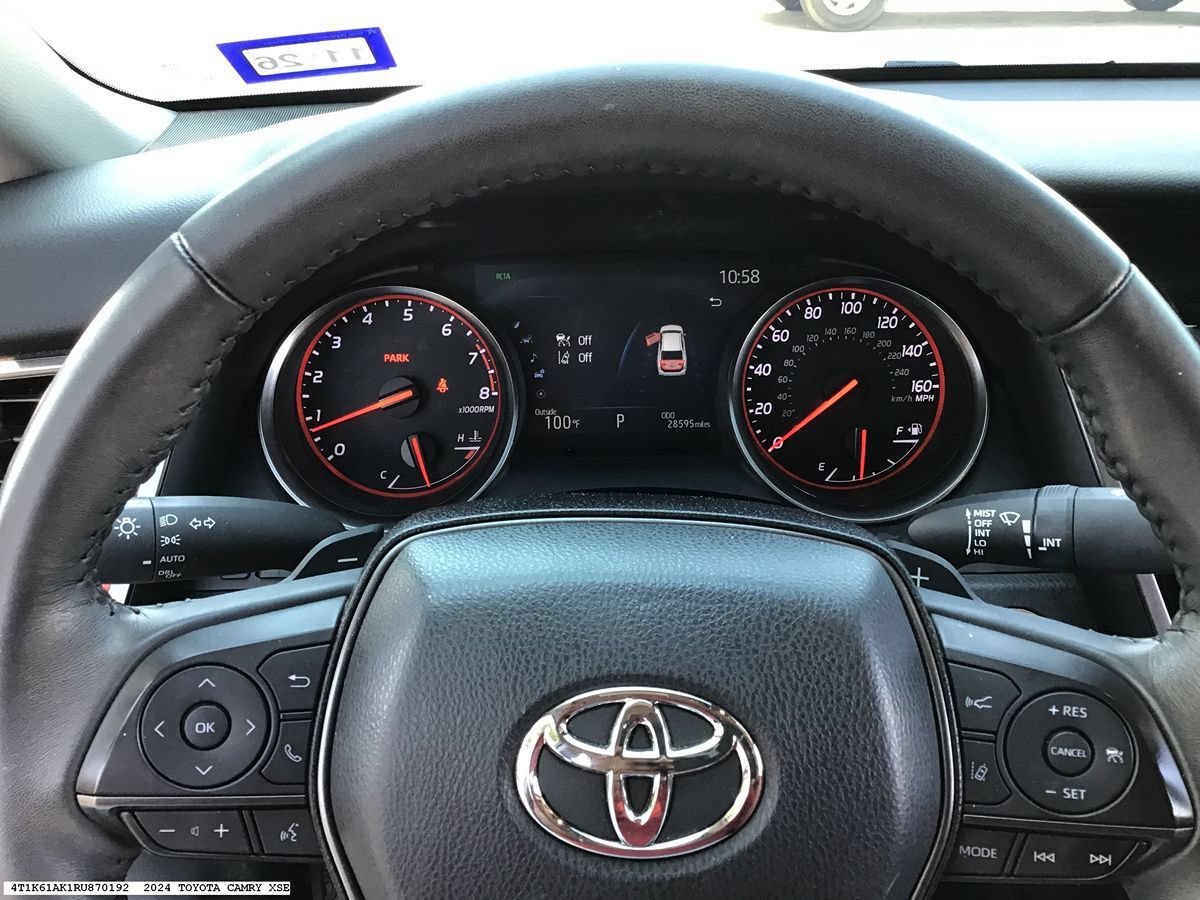 Used 2024 Toyota Camry XSE FWD image 8