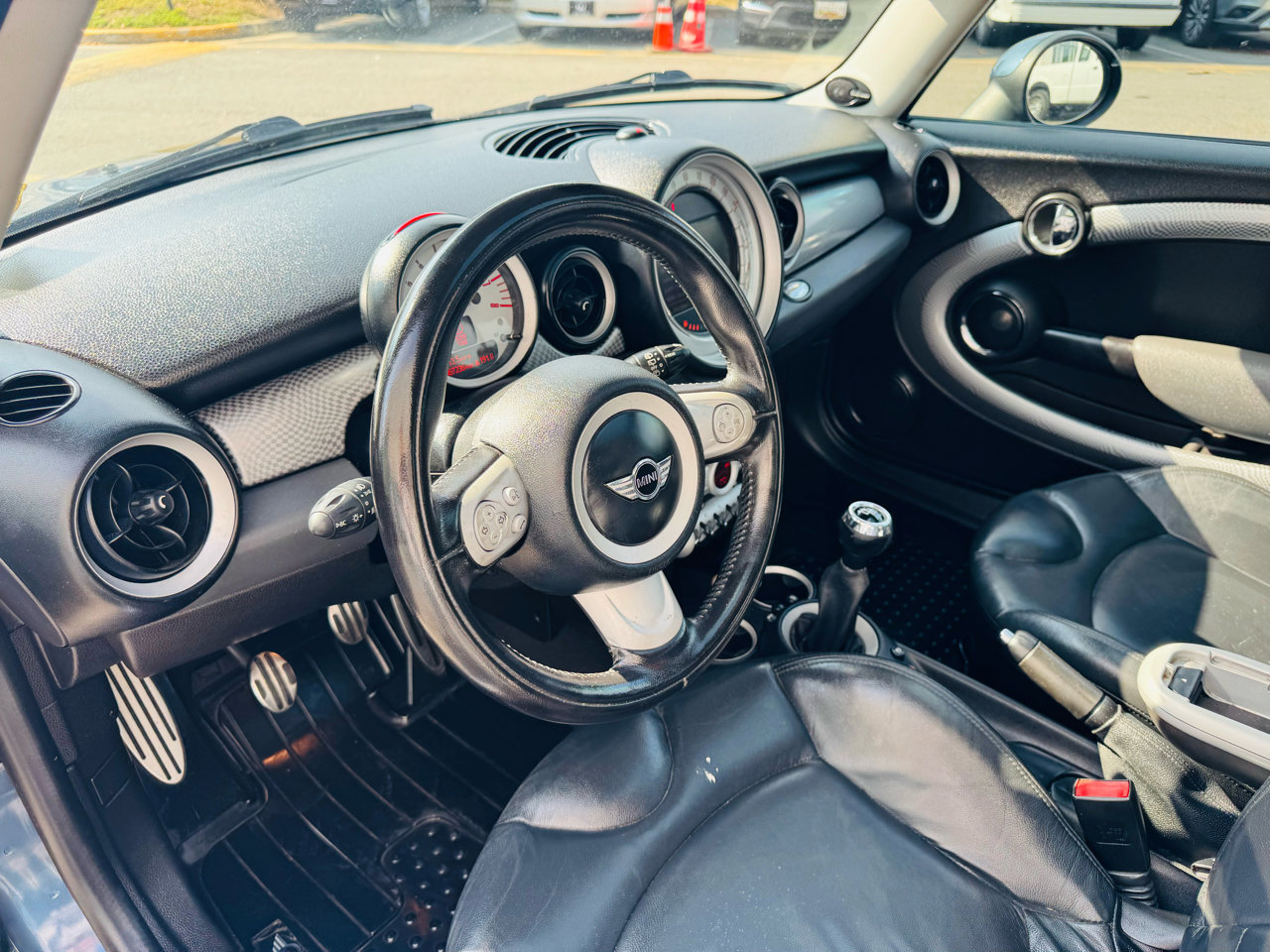 Used 2010 MINI Cooper S image 13