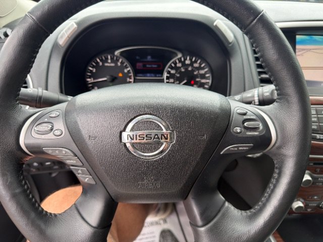 Used 2019 Nissan Pathfinder Platinum FWD image 21