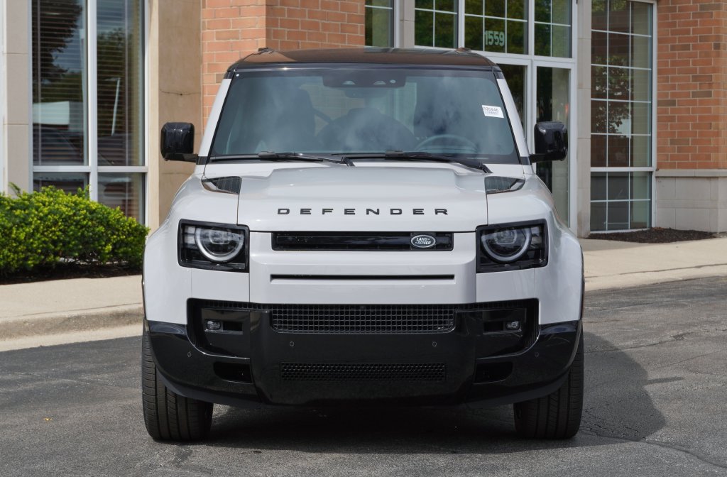 New 2026 Land Rover Defender 110 X-Dynamic SE AWD/4WD image 4
