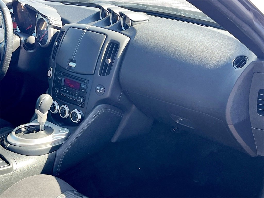Used 2017 Nissan 370Z Base image 27