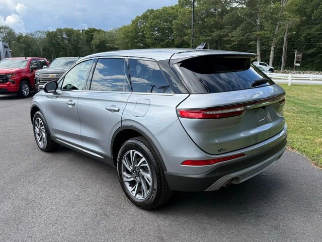 Used 2023 Lincoln Corsair AWD image 4