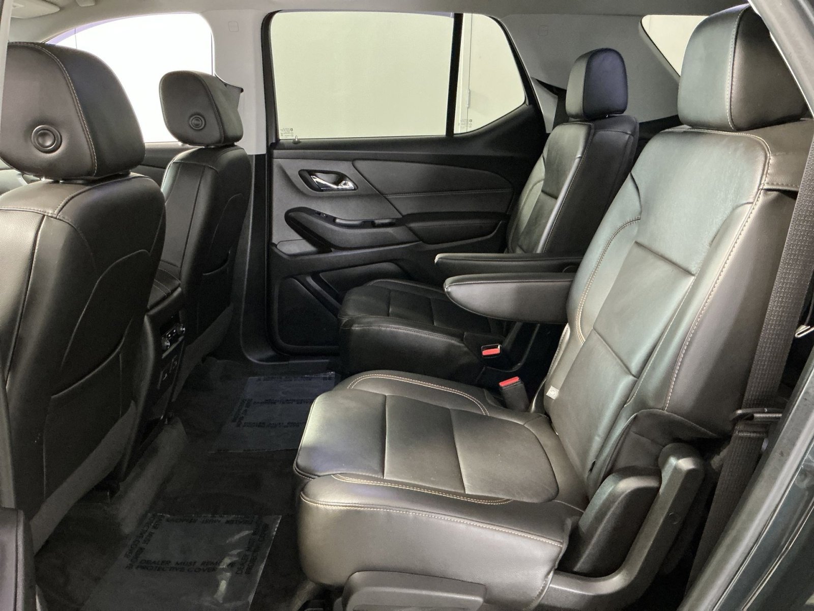 Used 2020 Chevrolet Traverse RS image 31