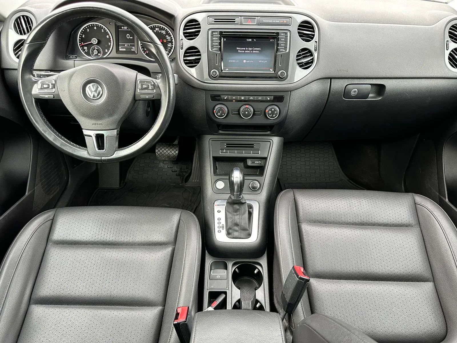 Used 2016 Volkswagen Tiguan SE AWD/4WD image 23