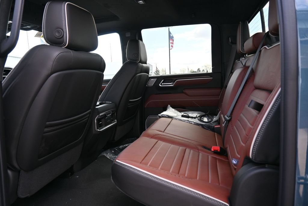 New 2026 GMC Sierra 3500 Denali Ultimate AWD/4WD image 19