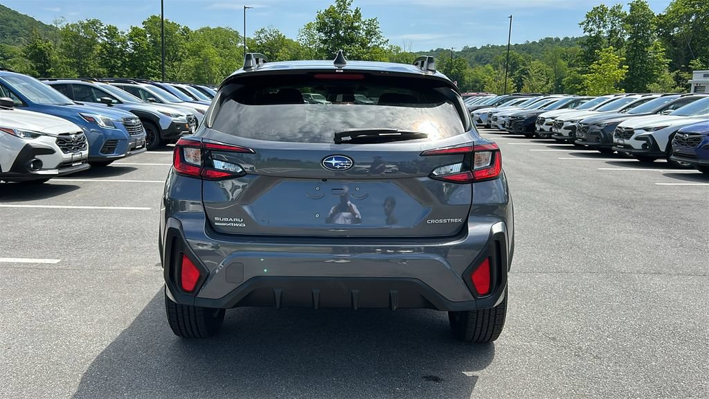 Used 2024 Subaru Crosstrek 2.0i Premium AWD/4WD image 5
