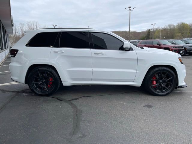 Used 2019 Jeep Grand Cherokee SRT image 4