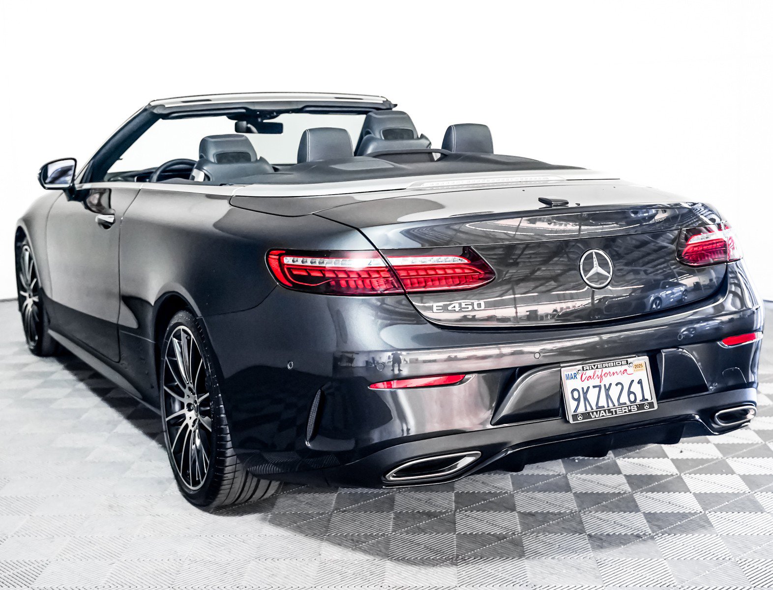 Certified 2022 Mercedes-Benz E 450 Cabriolet image 2