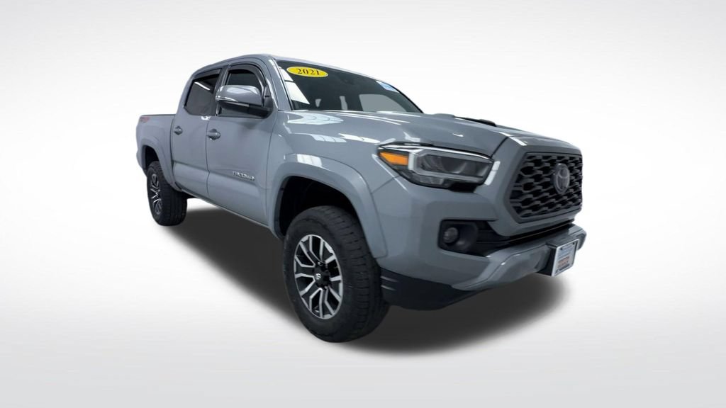 Used 2021 Toyota Tacoma TRD Sport w/ Technology Package AWD/4WD image 15