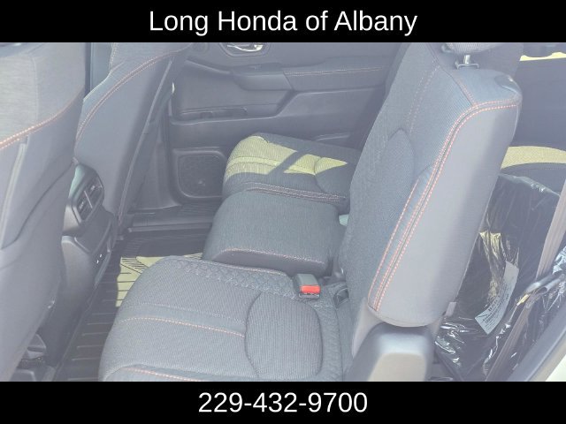 New 2026 Honda Pilot Sport image 17