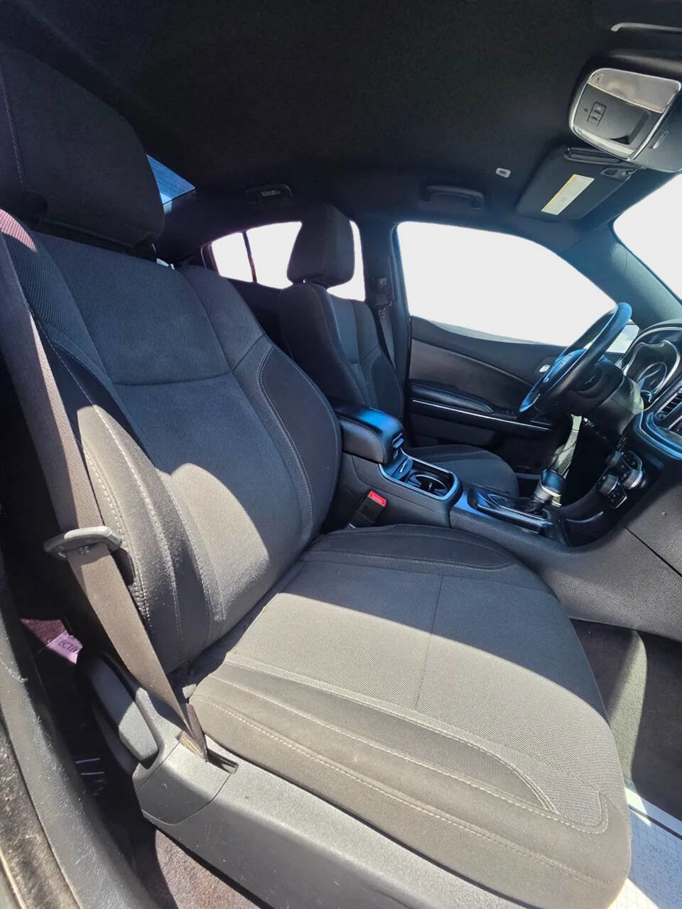 Used 2017 Dodge Charger SXT RWD image 11