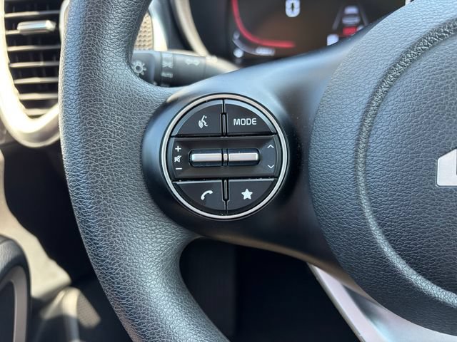 Certified 2023 Kia Soul LX w/ LX Technology Package FWD image 14