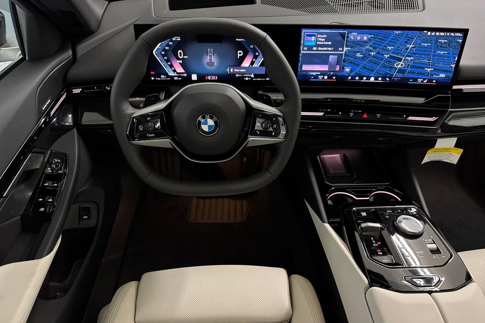 Used 2026 BMW 530i w/ Premium Package RWD image 27