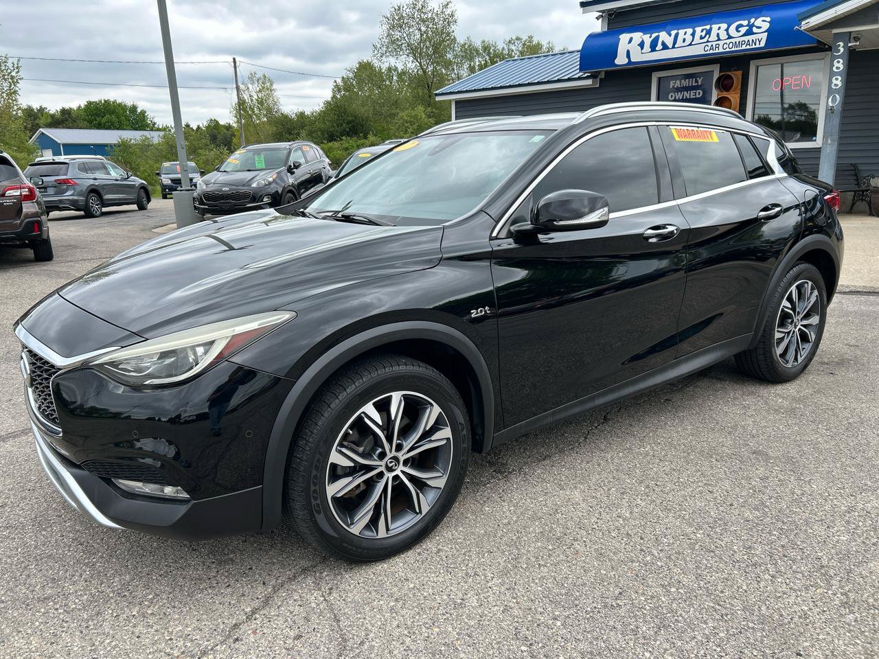 Used 2017 INFINITI QX30 Premium w/ Navigation Package