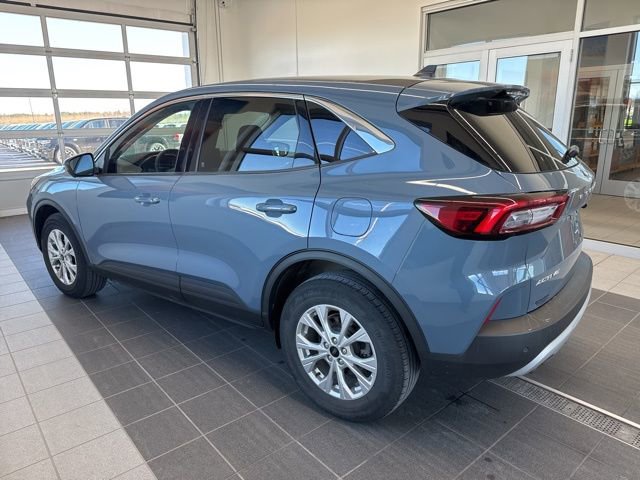 Certified 2023 Ford Escape Active w/ Tech Pack #2 image 3