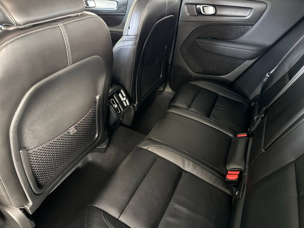 Certified 2023 Volvo XC40 B5 Ultimate image 11