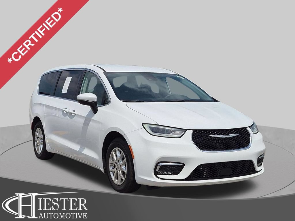 Used 2023 Chrysler Pacifica Touring-L FWD 360° Tour