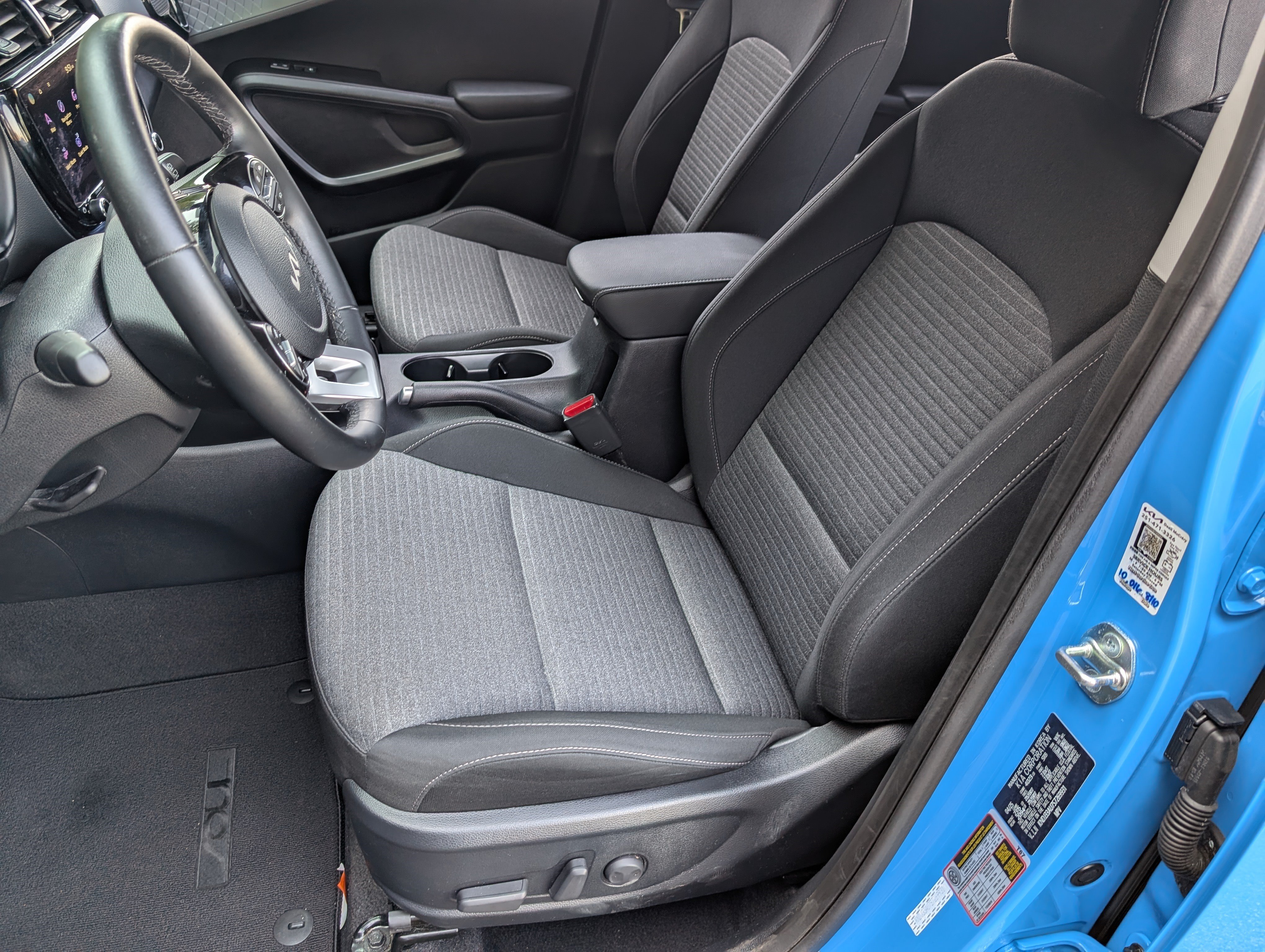 Used 2025 Kia Soul EX FWD image 17