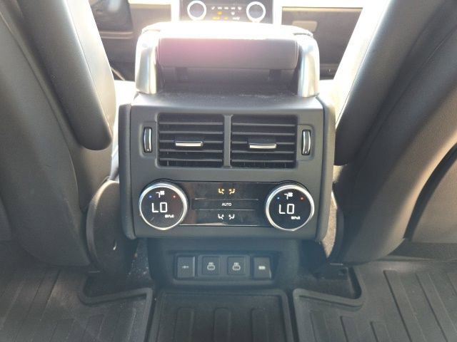 Used 2022 Land Rover Discovery S R-Dynamic AWD/4WD image 12
