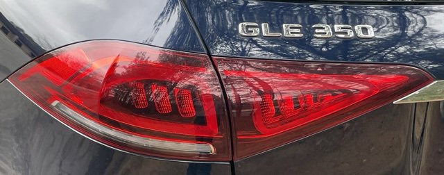 Used 2021 Mercedes-Benz GLE 350 w/ AMG Line Exterior image 10