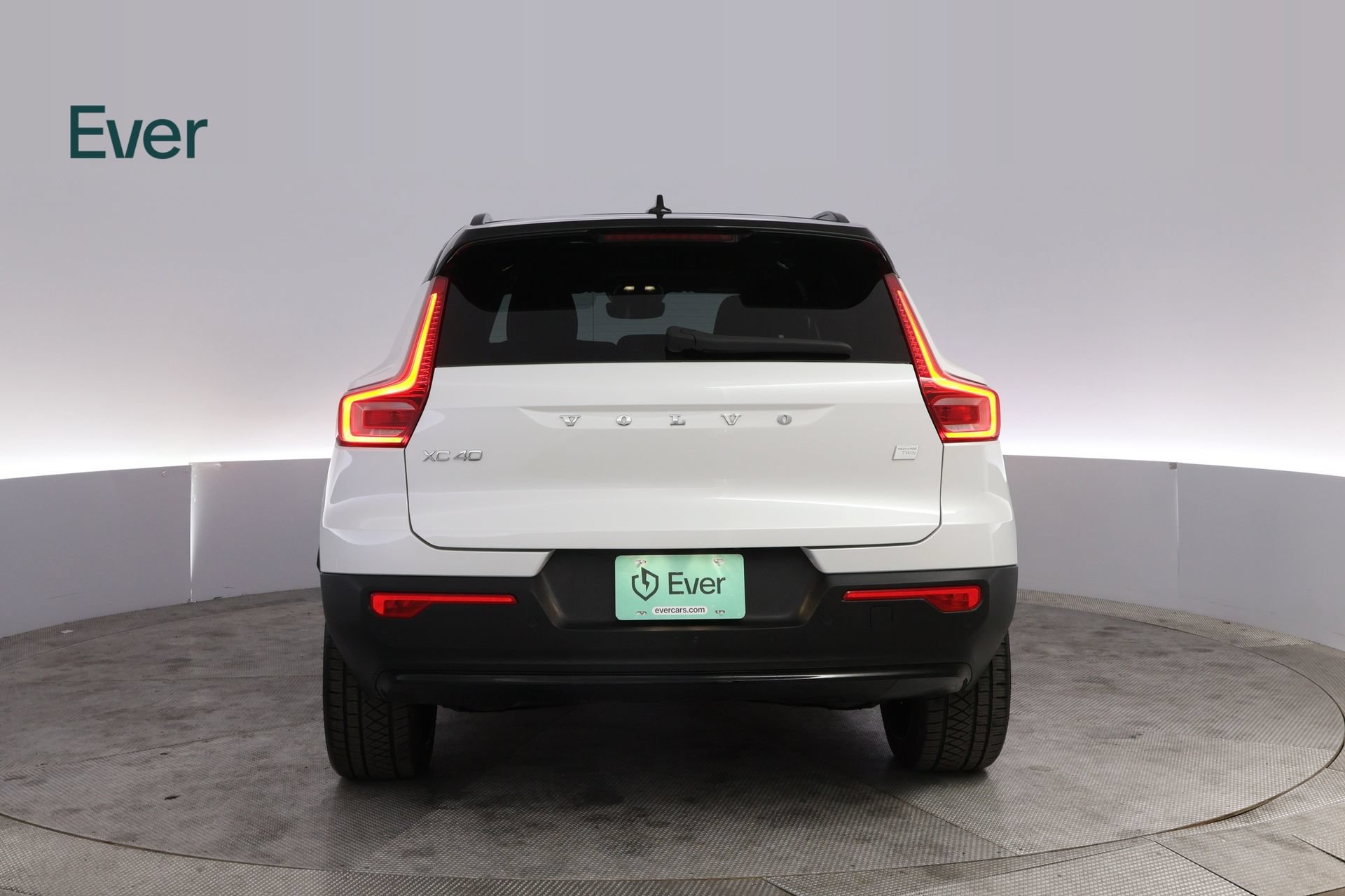 Used 2023 Volvo XC40 Recharge Plus w/ Protection Package Premier AWD/4WD image 15