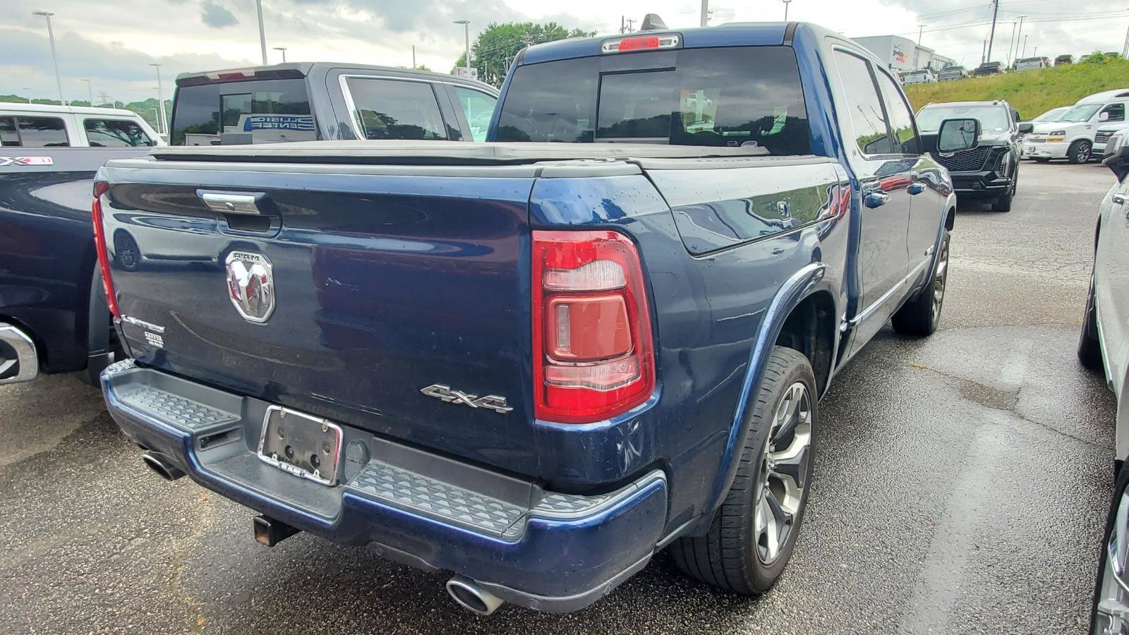 Used 2019 RAM 1500 Limited w/ Advanced Safety Group AWD/4WD image 9