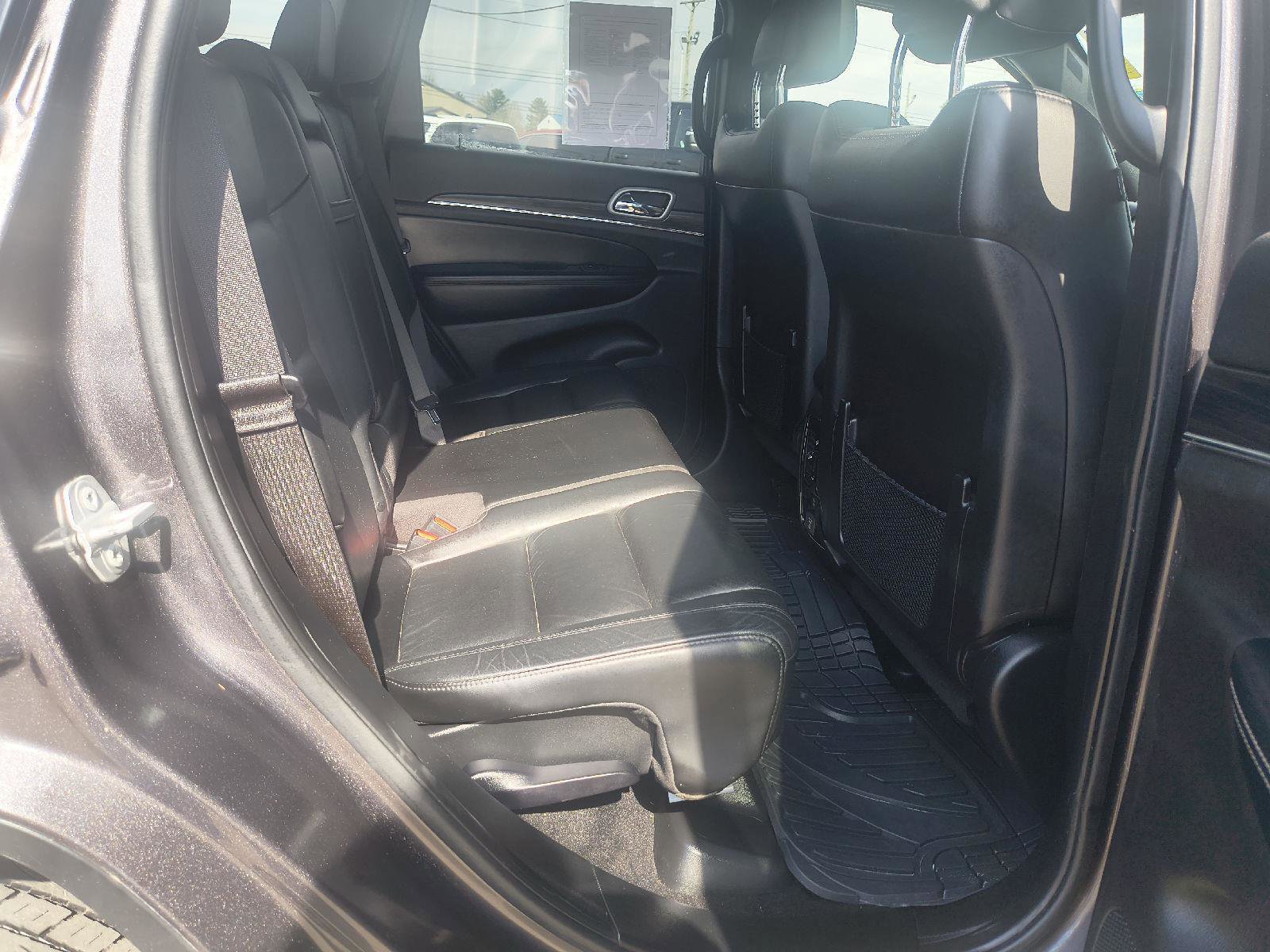 Used 2021 Jeep Grand Cherokee Limited AWD/4WD image 31