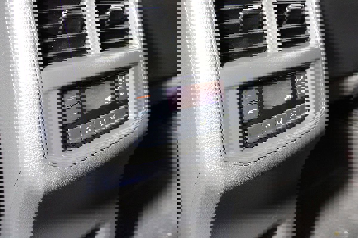 Used 2022 Volkswagen Atlas SE image 28