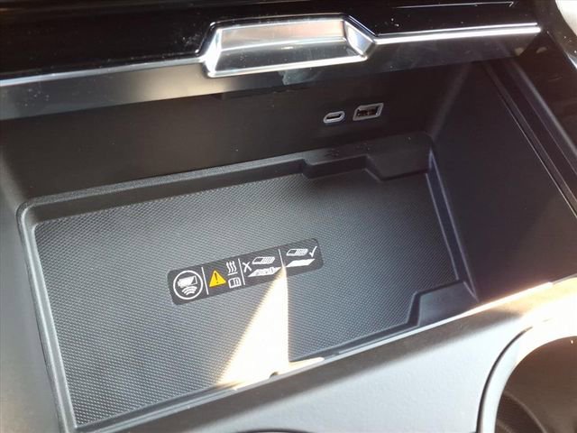 New 2026 GMC Yukon XL Denali w/ Denali Reserve Package image 29