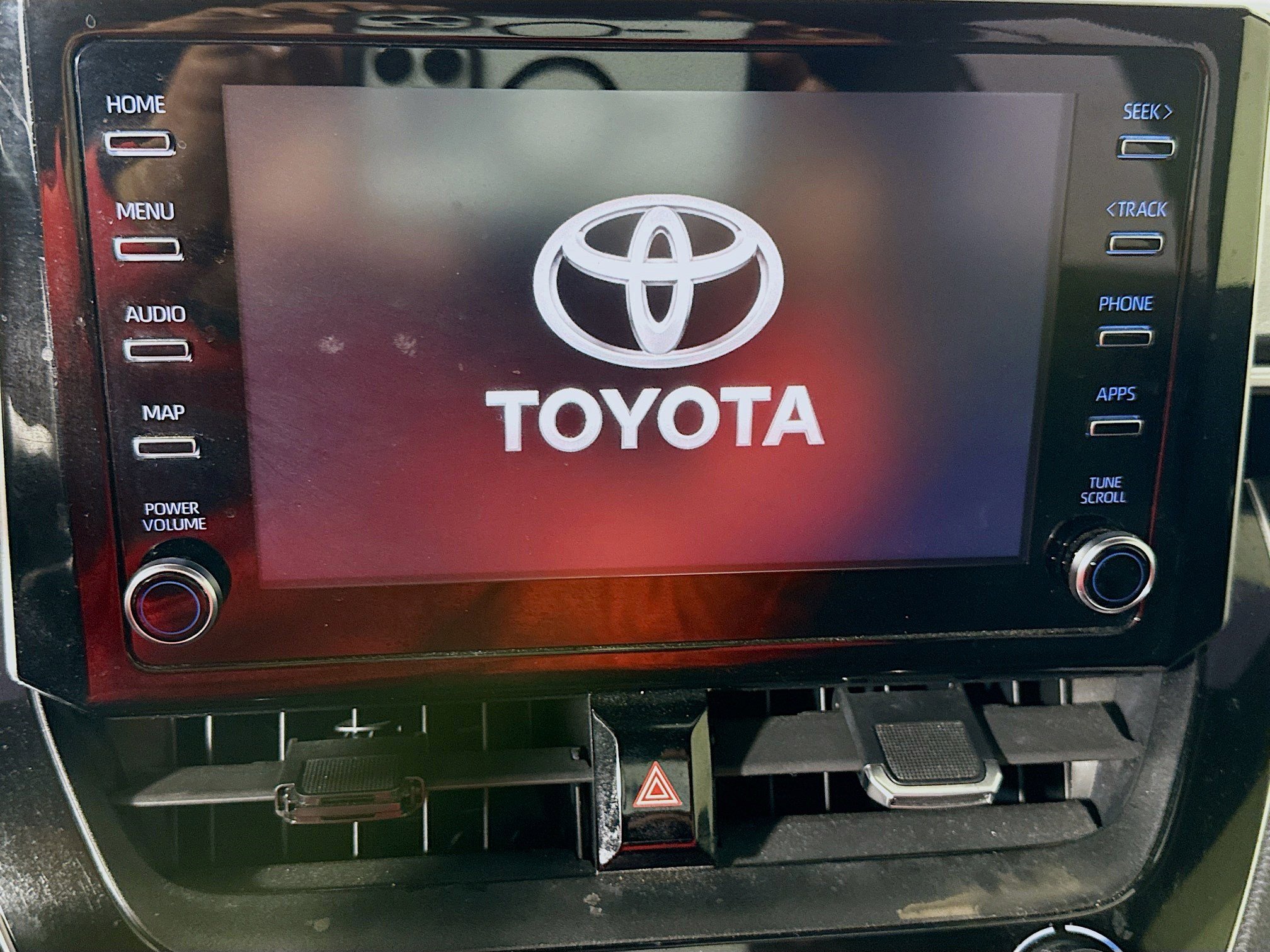 Used 2020 Toyota Corolla SE image 18