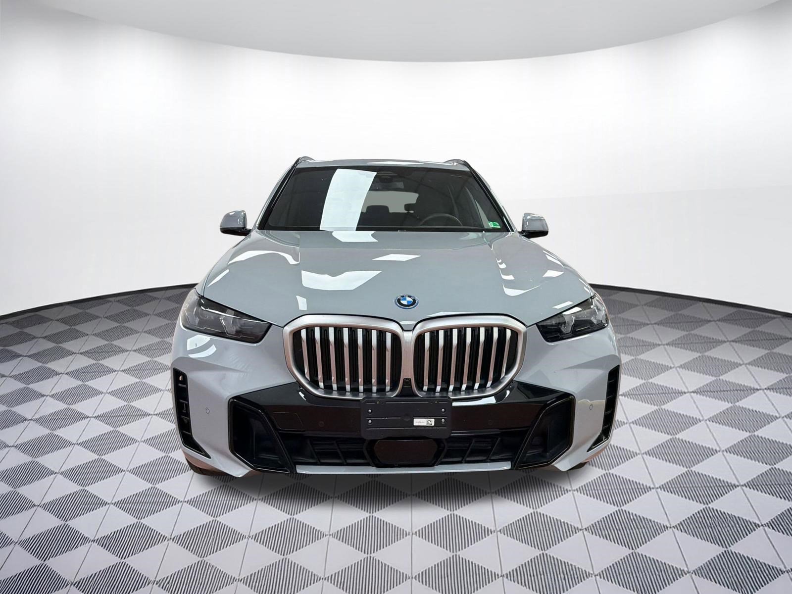 Certified 2024 BMW X5 xDrive50e w/ M Sport Package image 6