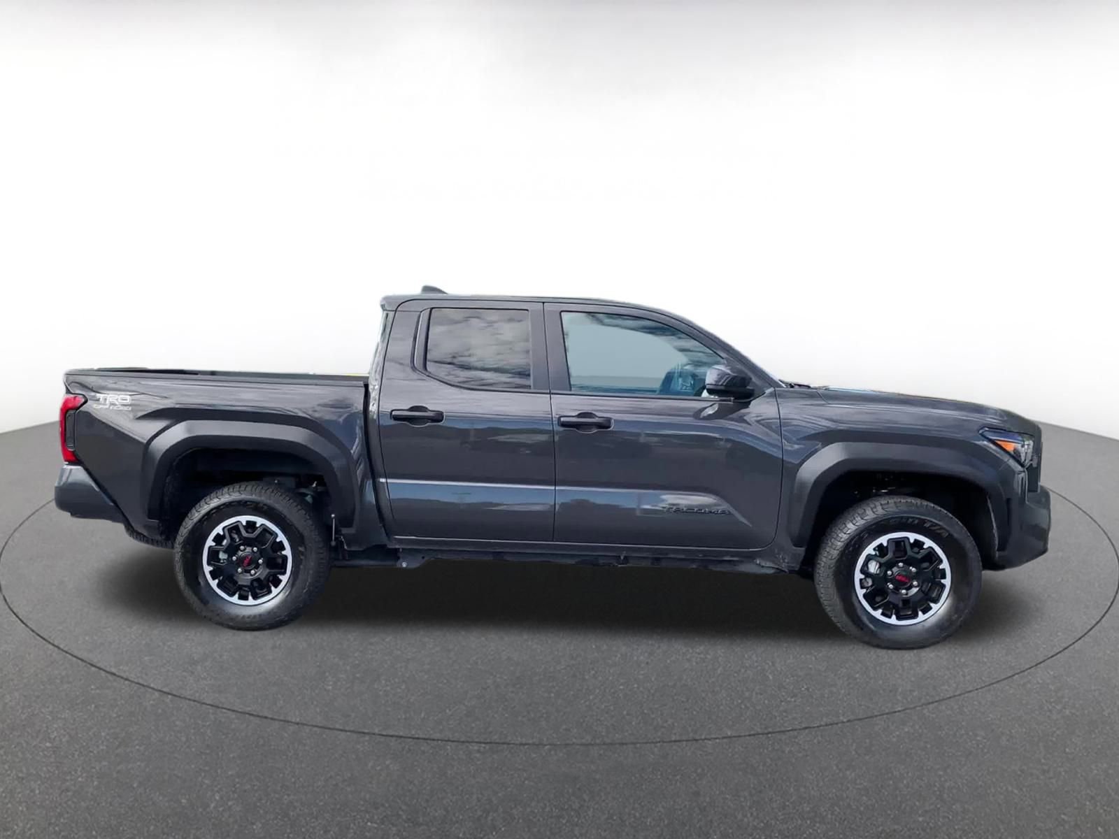 Used 2025 Toyota Tacoma TRD Off-Road image 16
