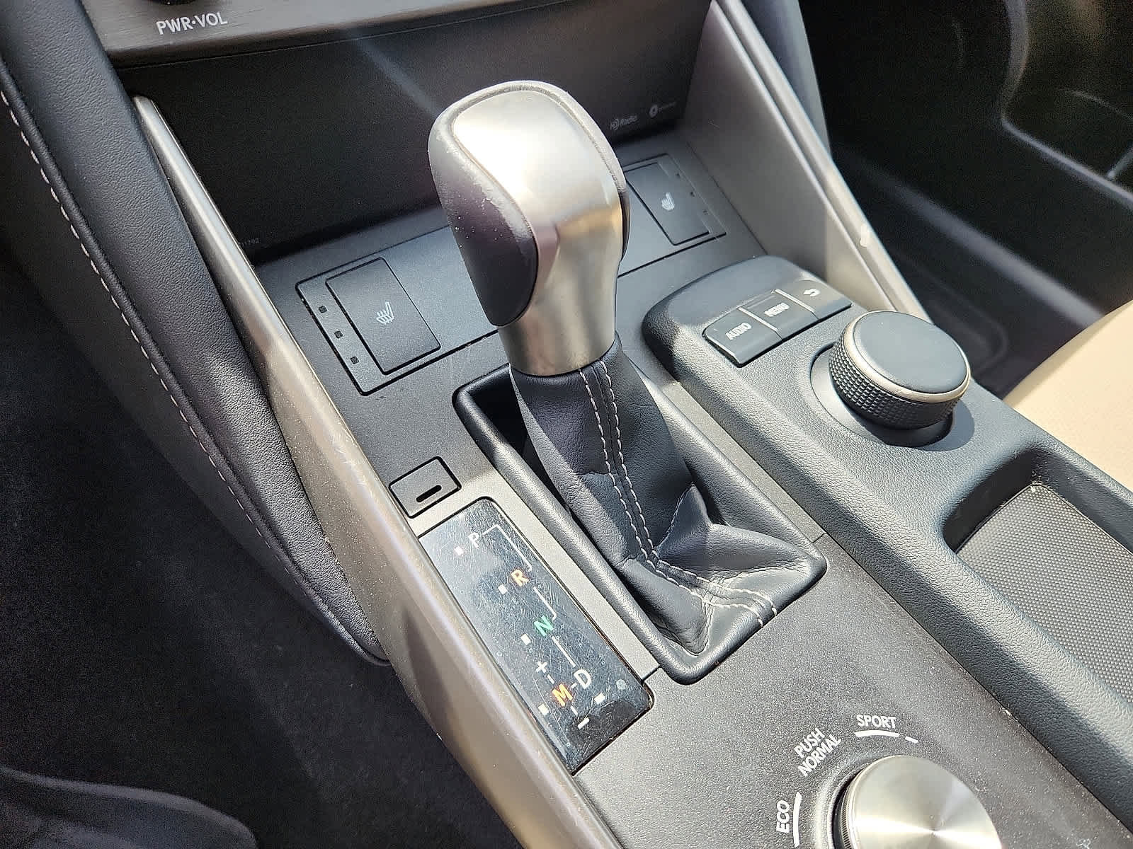 Used 2020 Lexus IS 300 AWD image 17