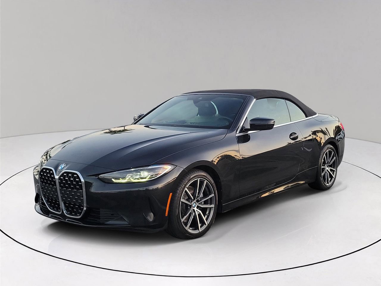 Used 2022 BMW 430i Convertible image 3