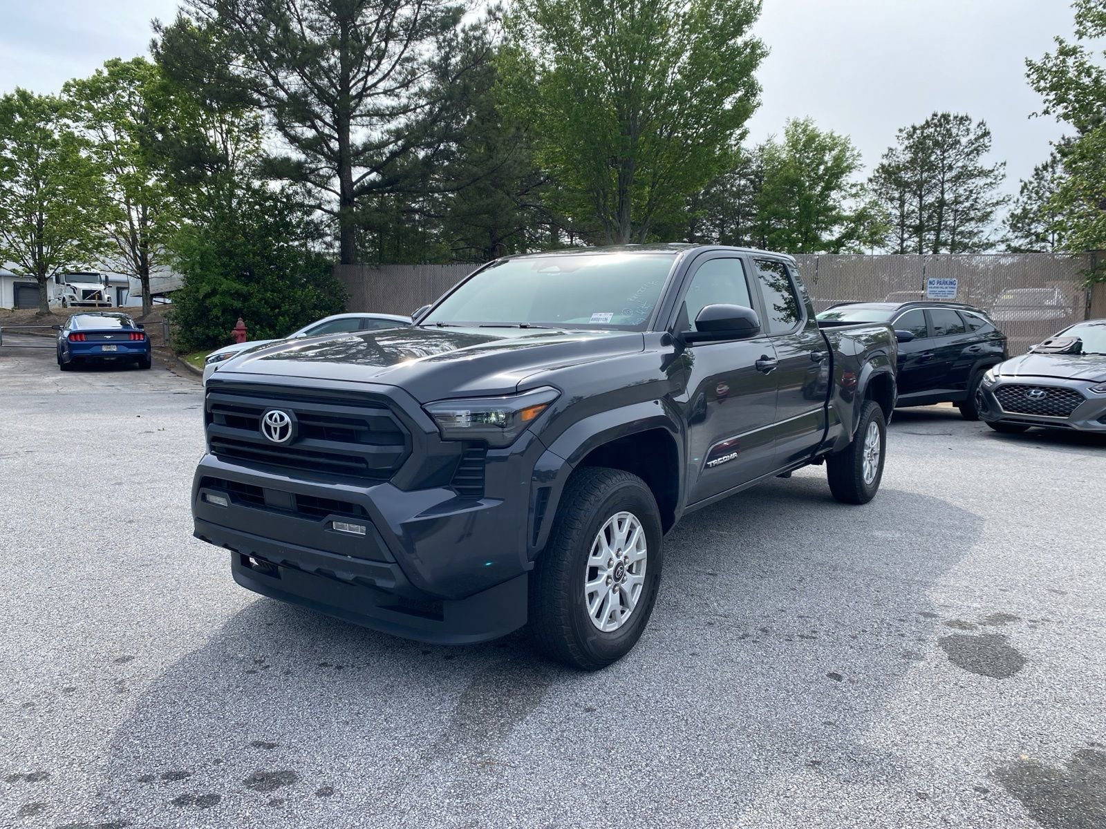 Used 2024 Toyota Tacoma SR5 AWD/4WD image 2