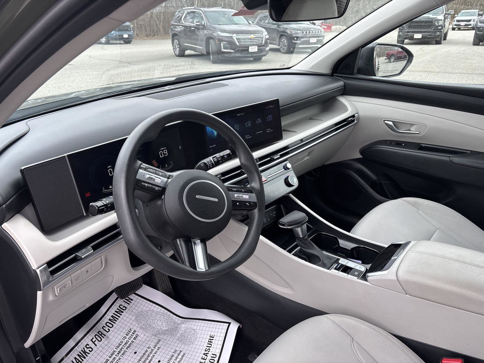 Used 2025 Hyundai Tucson SEL image 13