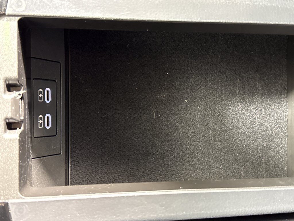 Used 2024 Toyota Prius Prime FWD image 39