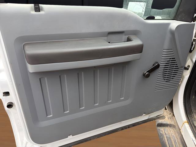Used 2013 Ford F350 XL w/ Snow Plow Prep Pkg image 10