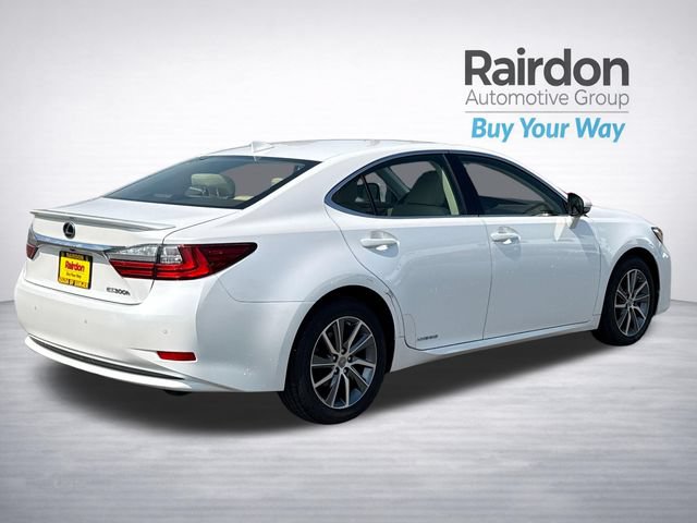 Used 2017 Lexus ES 300h w/ Navigation System Package FWD image 7