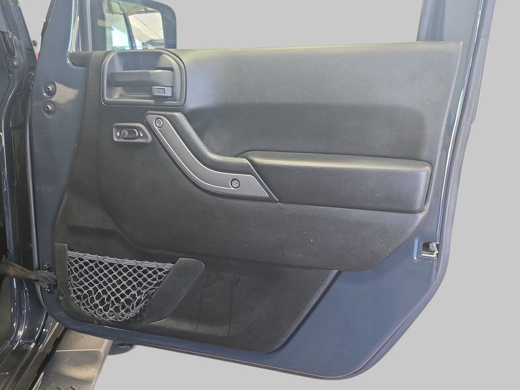 Used 2018 Jeep Wrangler Unlimited Sport S AWD/4WD image 12